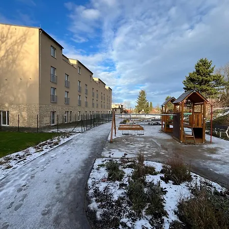 Daire Charming Near Prague Airport *