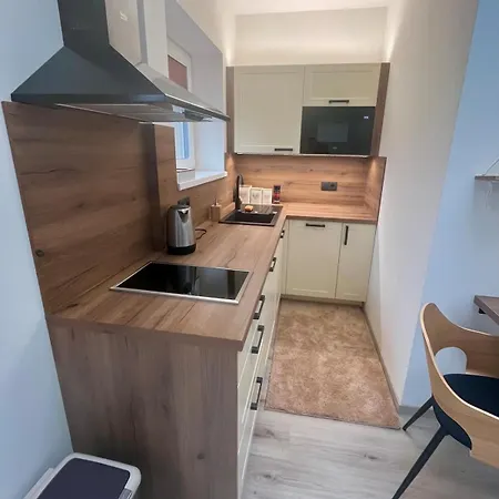 Apartamento Charming Near Prague Airport Tuchomerice