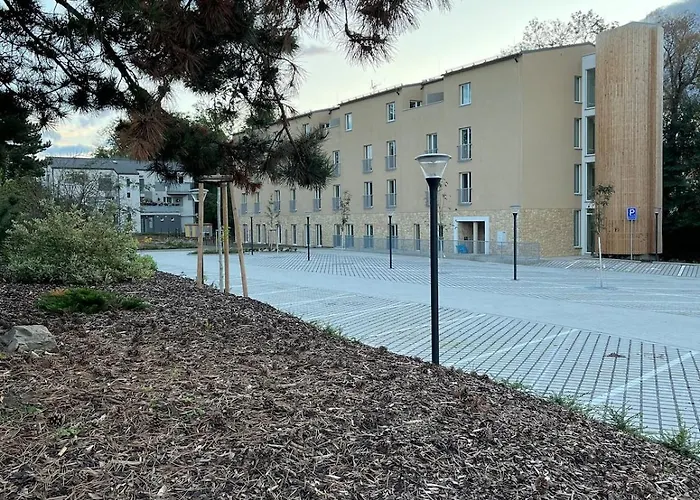 Charming Near Prague Airport Tuchomerice