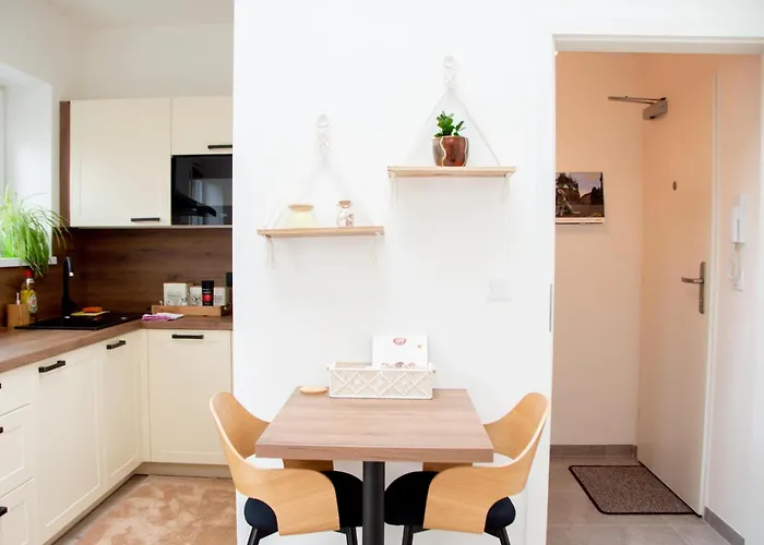 Charming Near Prague Airport Tuchomerice